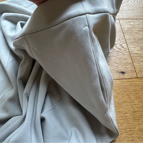 Uniqlo Stretch Double Face Straight Pants in Natural - XS - Picture 9 of 15